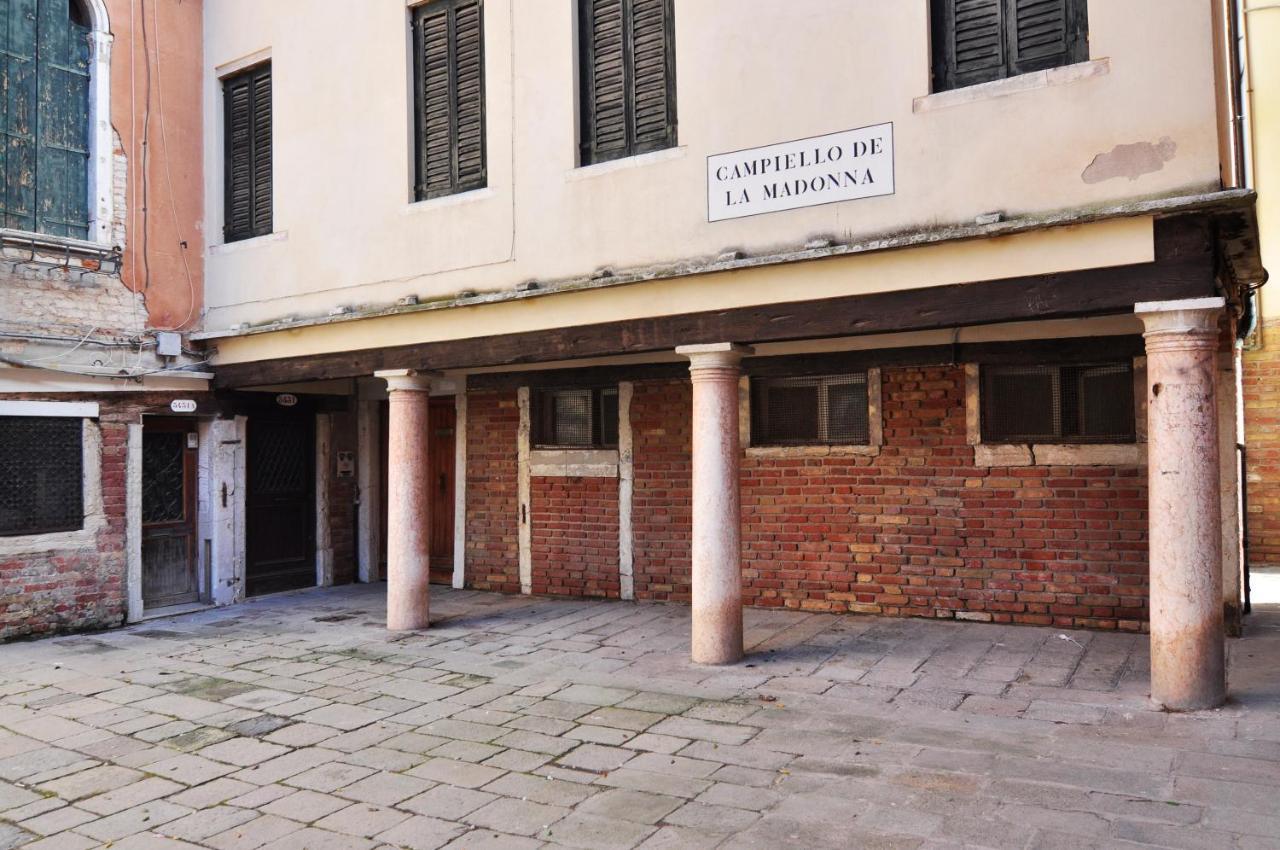 Cozy Apartment Near Rialto Bridge/ St.Mark Square Veneza Exterior foto