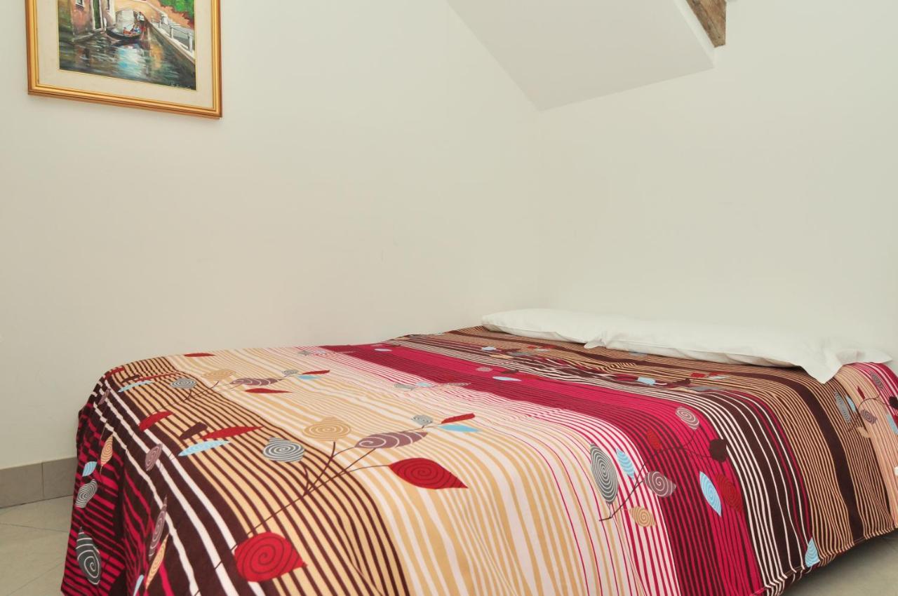 Cozy Apartment Near Rialto Bridge/ St.Mark Square Veneza Exterior foto