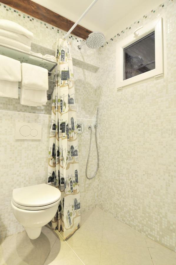 Cozy Apartment Near Rialto Bridge/ St.Mark Square Veneza Exterior foto
